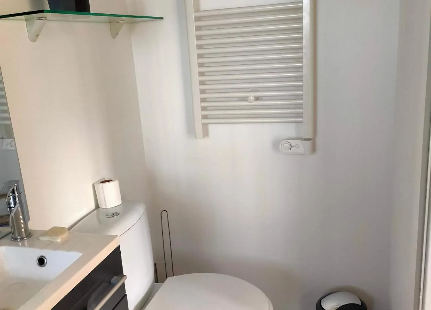 Tres Beau Studio Meuble A Louer Murat