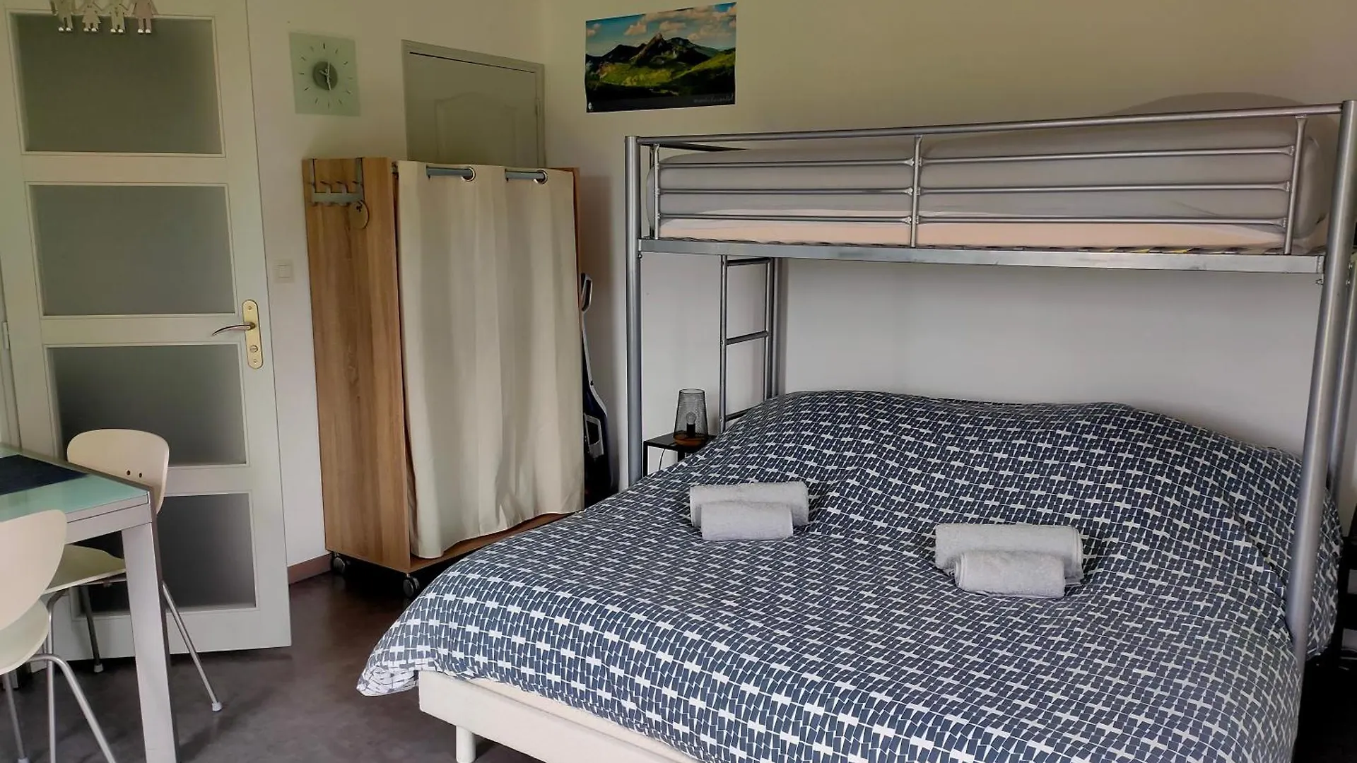 Tres Beau Studio Meuble A Louer Murat  0*, Murat (Cantal) France